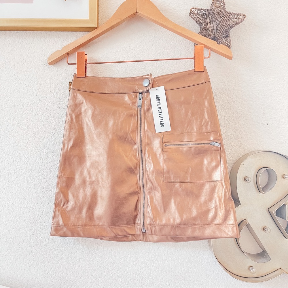 [NWT] URBAN OUTFITTERS rose gold metallic skirt